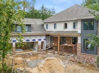 1330 Twelve Oaks Cir NW, Atlanta, GA 30327