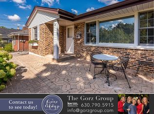 440 Turner Ave, Glen Ellyn, IL 60137