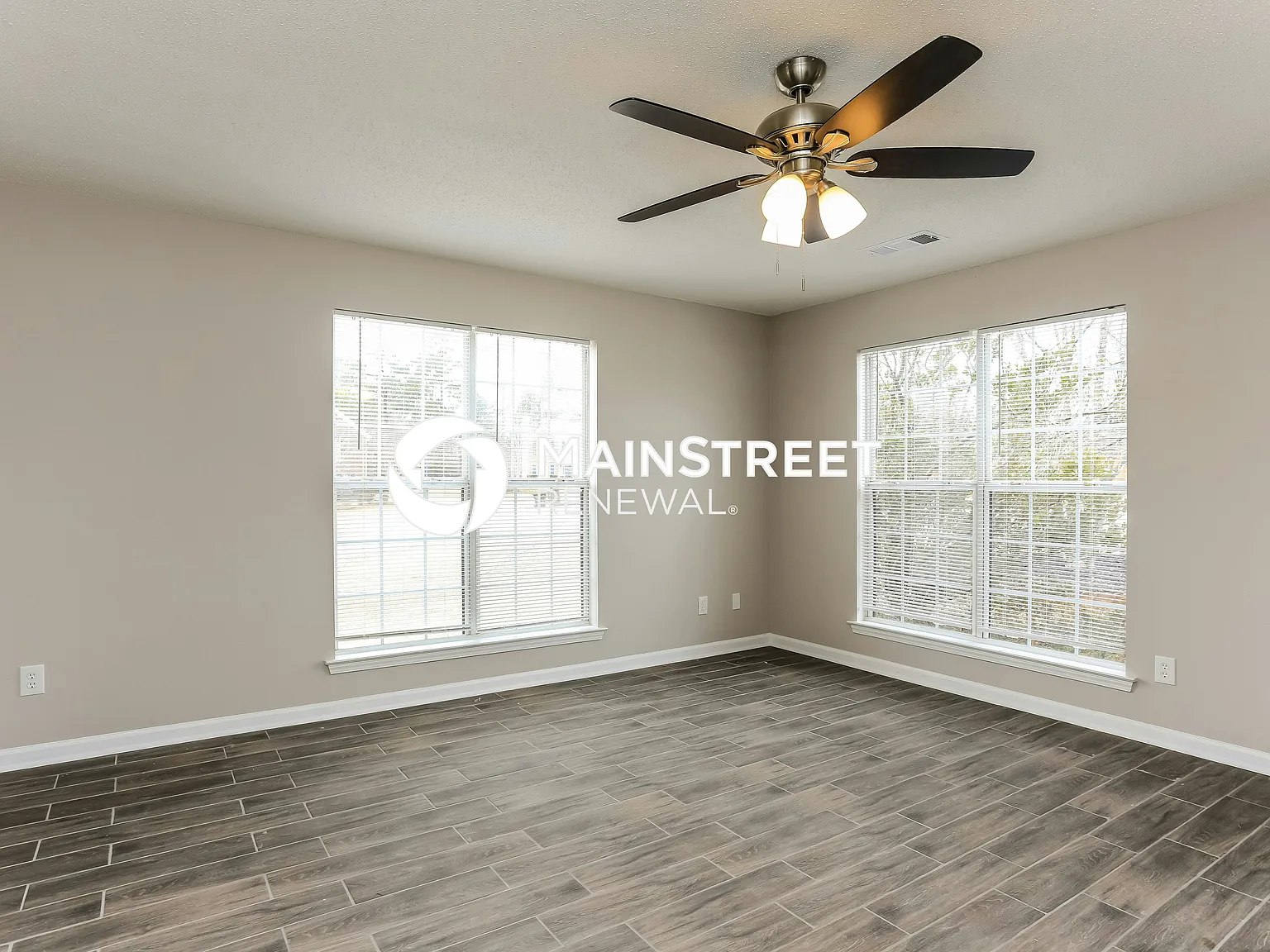 3525 Kerries Ct — Photo 4