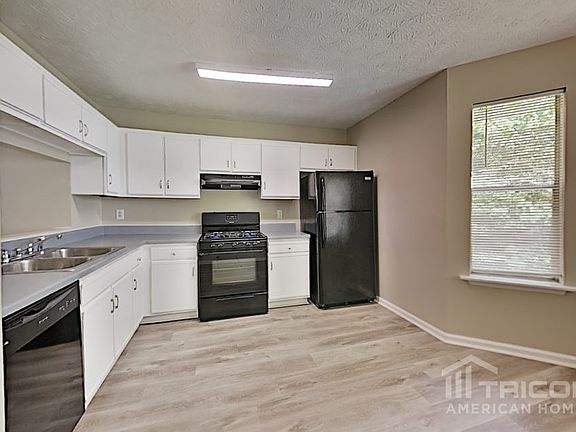3rd image of 2645 Wildflower Ln