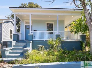 826 W Victory Dr, Savannah, GA 31405