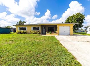 306 E Penn Rd, Lehigh Acres, FL 33936