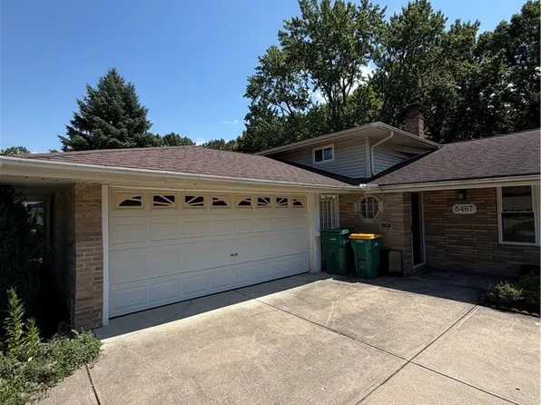 5487 Beacon Hill Ct, Seven Hills, OH 44131