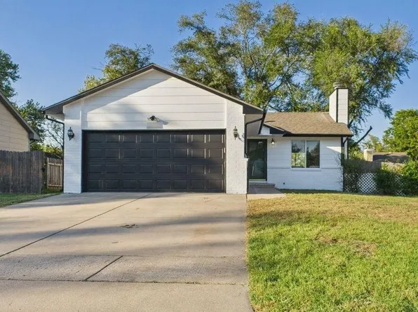 930 E 53rd St S, Wichita, KS 67216