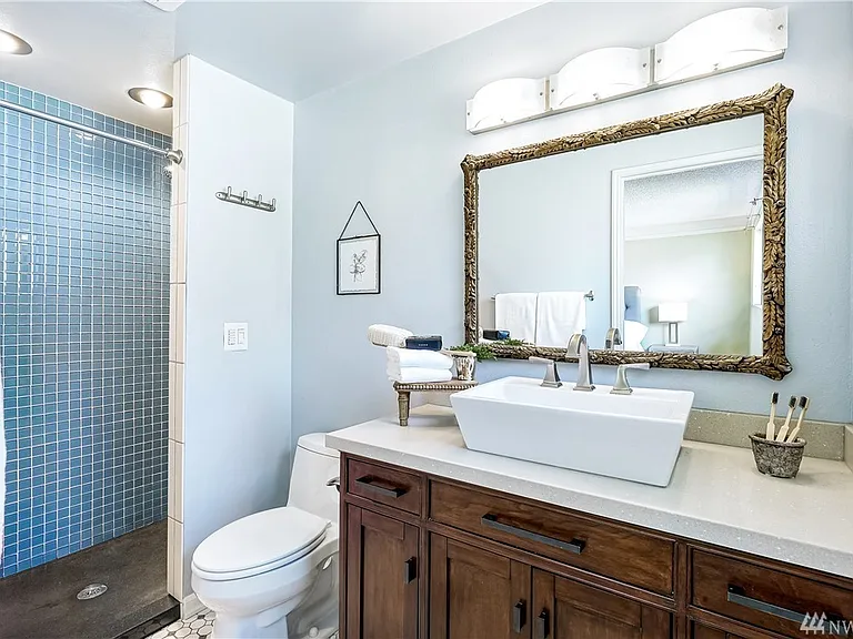 1307 Cypress Ln — Photo 13