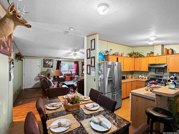 1148 Sequoia Trl, Canyon Lake, TX 78133