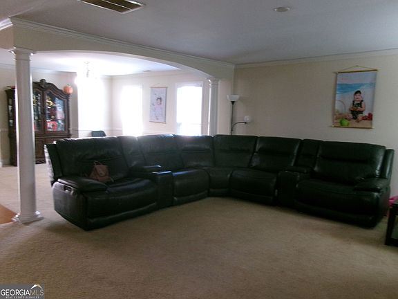 5th image of 725 Millstone Dr