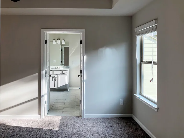 2704 Shetley Creek Dr — Photo 14