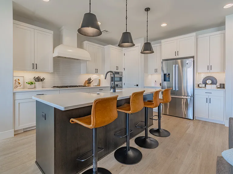 4861 S Resolution Dr — Photo 15