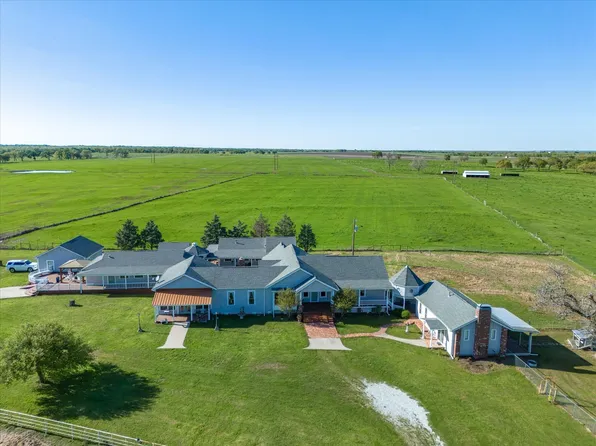 16826 Fm 744, Frost, TX 76641