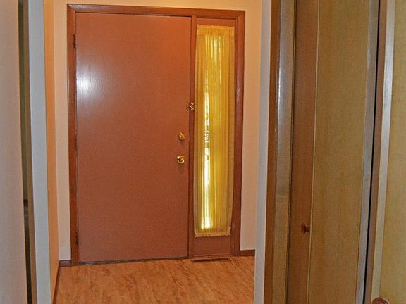 4th image of 4951 E 75th Pl