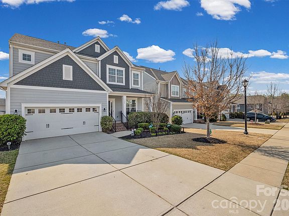 2nd image of 327 Hawks Creek Pkwy