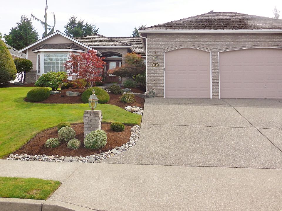 1st image of 18015 Cambridge Dr