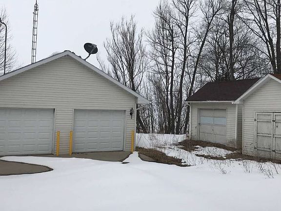 4th image of W18650 County Road H42