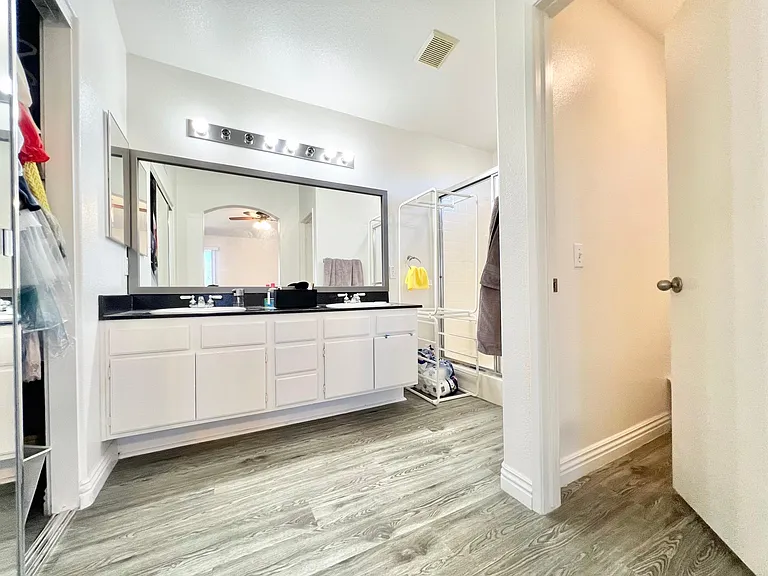 8315 Gold Coast Dr #2 — Photo 8