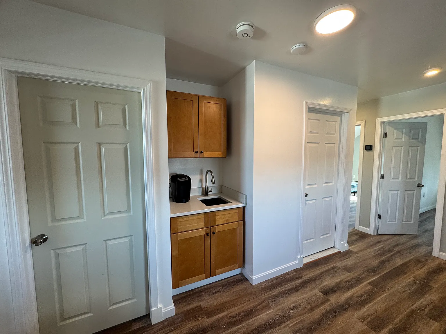 93 Carolina Ave — Photo 2