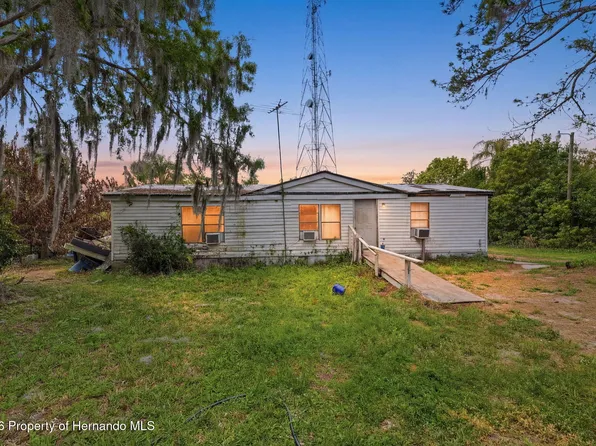 4267 Neff Lake Rd, Brooksville, FL 34601