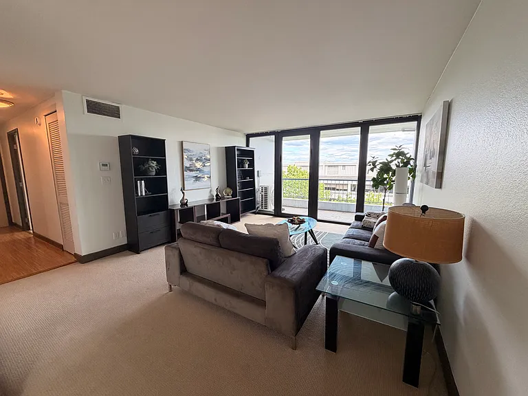 111 SW Harrison St #7H — Photo 7