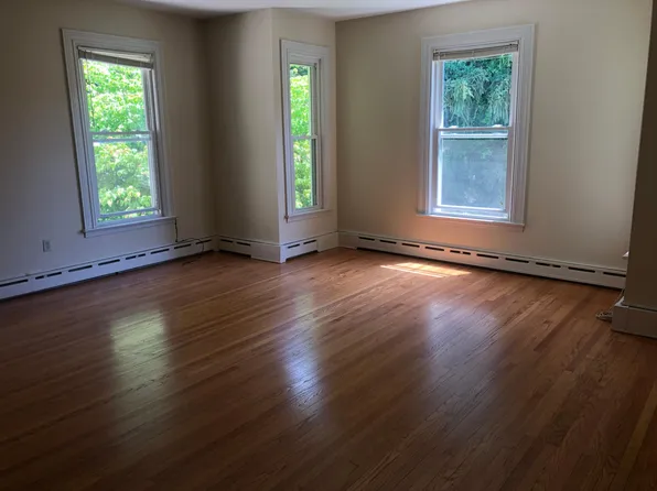 32 Forbus St, Poughkeepsie, NY