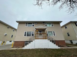 1247 7th St NW #3, Rochester, MN 55901