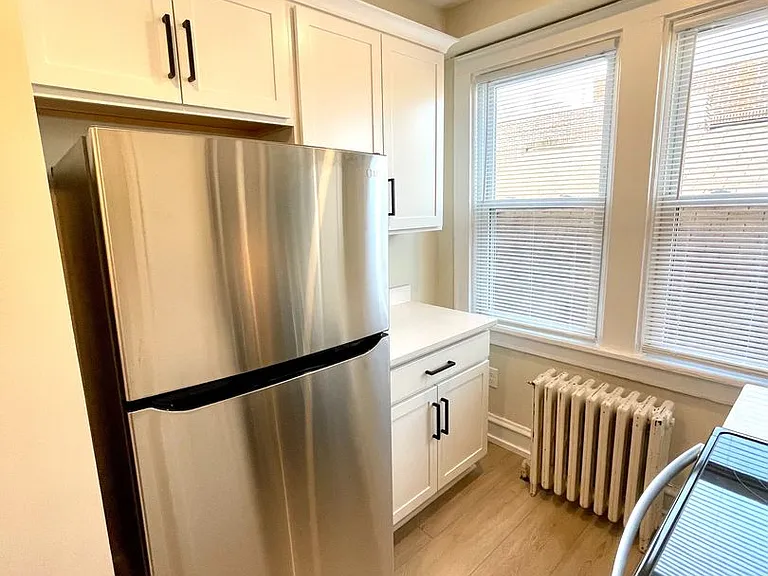 1241 Illinois Ave — Photo 15