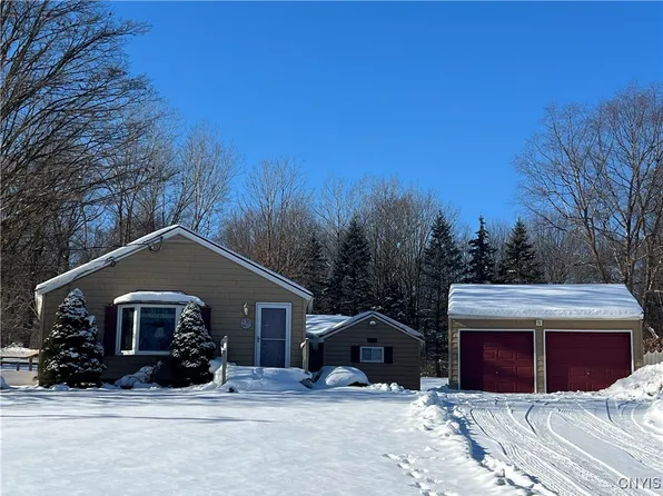 4821 Kasson Rd, Syracuse, NY 13215