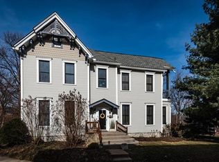 2637 Roseland Ter, Saint Louis, MO 63143