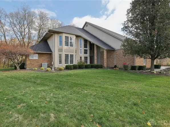 5559 Clover Leaf Dr, Greenville, OH 45331