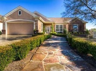 217 Armstrong Dr, Georgetown, TX 78633