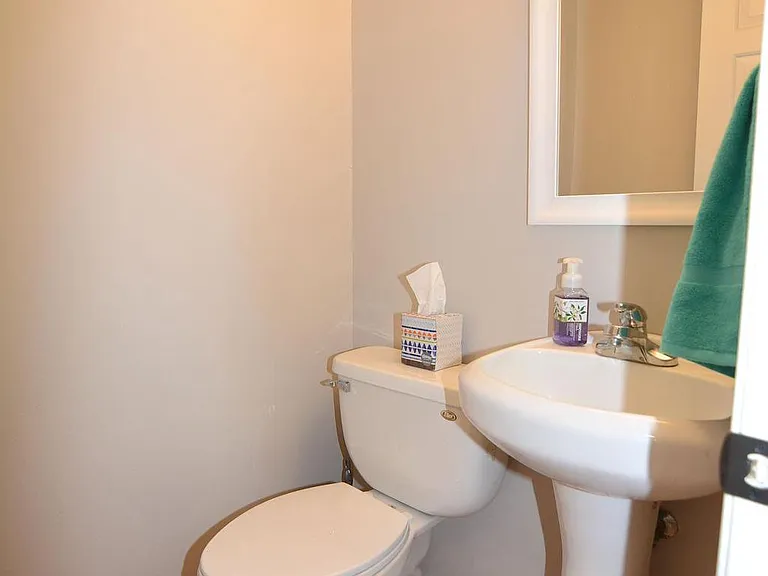 1666 Albermarle Dr — Photo 14