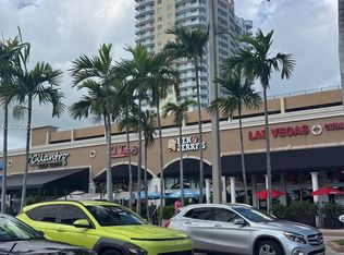 April Mist Condo, Hallandale, FL 33009