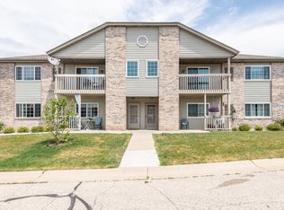 W169s7586 Gregory Ct #7, Muskego, WI 53150