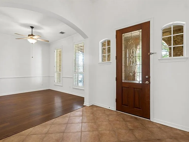 2127 Clear Lake Pl — Photo 5