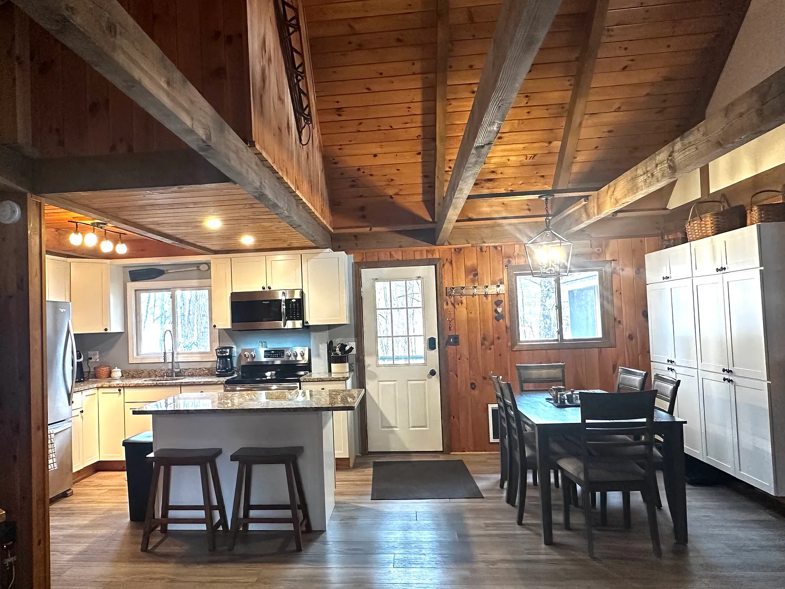 2 bed, 1164 sqft, $2,500 — Photo 4