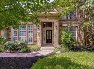 9800 Lavera Dr, Austin, TX 78726