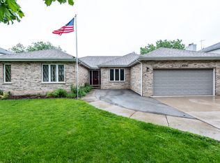 4074 Blackstone Ave, Gurnee, IL