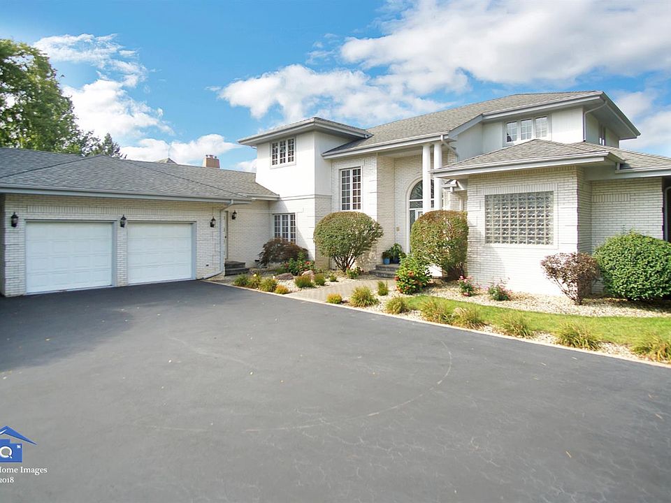 1st image of 1637 Muirfield Dr