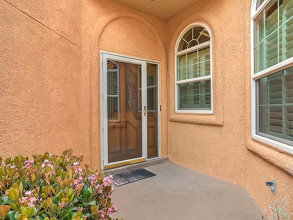 5th image of 6409 Turnberry Ln NE