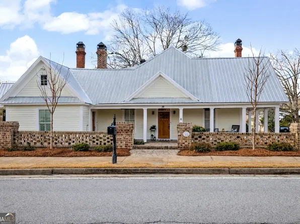 36 Broad St, Senoia, GA 30276