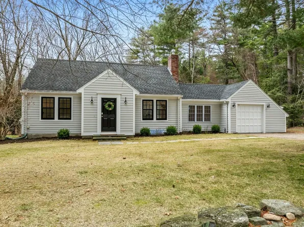 64 Draper Rd, Wayland, MA 01778