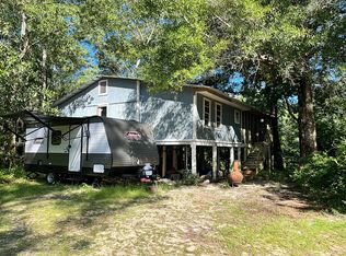 57 Elm St, Poplarville, MS 39470