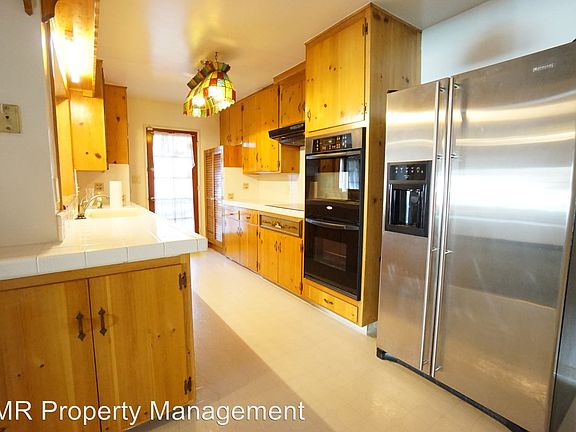 2nd image of 6004 N Barranca Ave