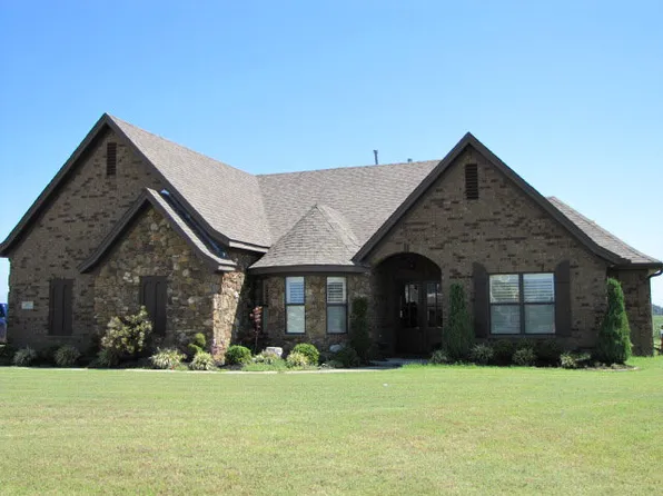 605 N River Wind Cv, Marion, AR 72364