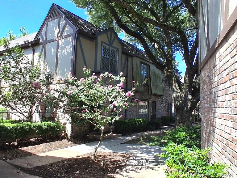 14703 Barryknoll Ln #26 — Photo 10