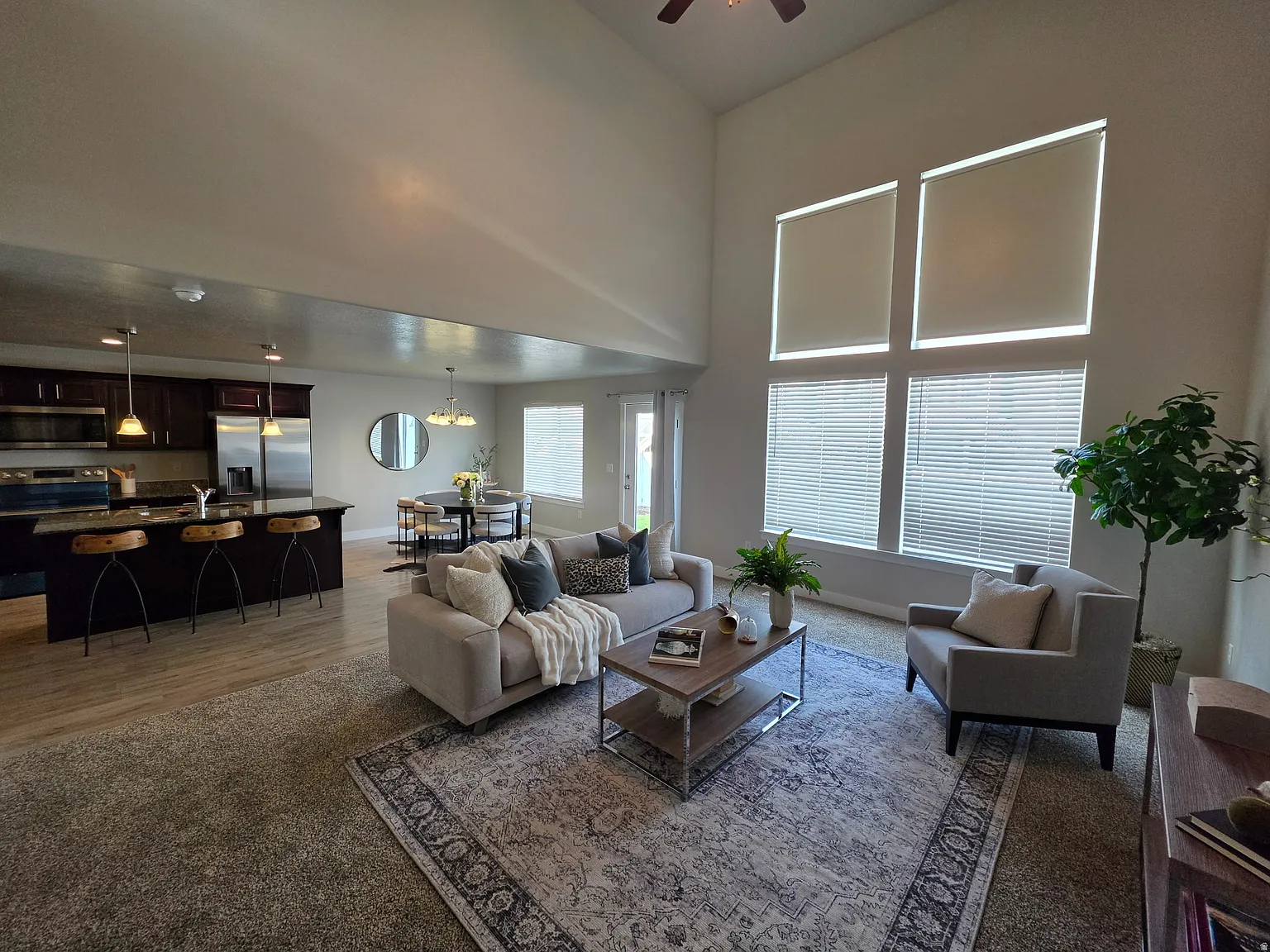 4 bed, 2.5 bath, 3105 sqft, $2,795 — Photo 2