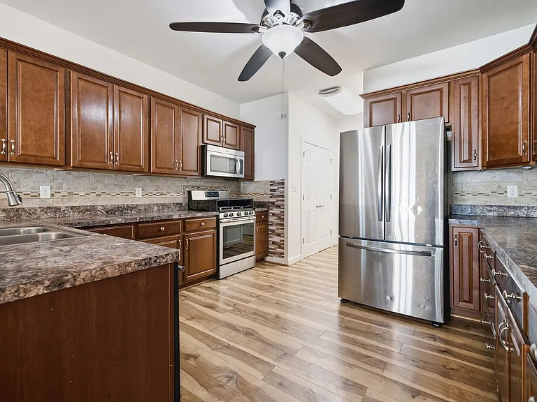 6613 Saint Laurence Dr — Photo 6