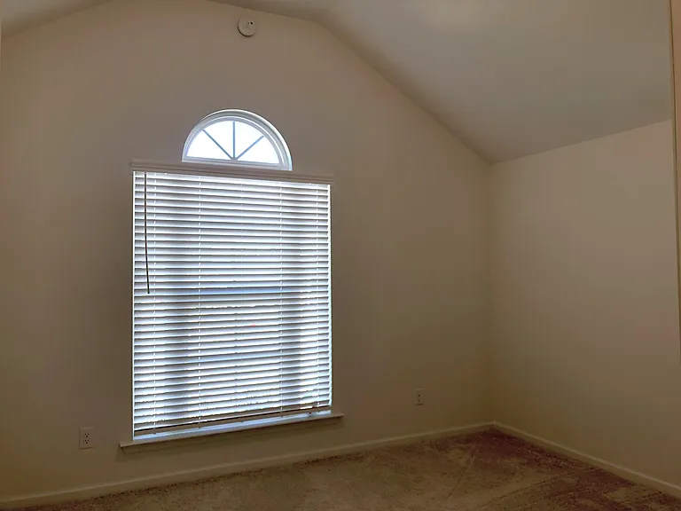 807 Goodale Dr — Photo 17