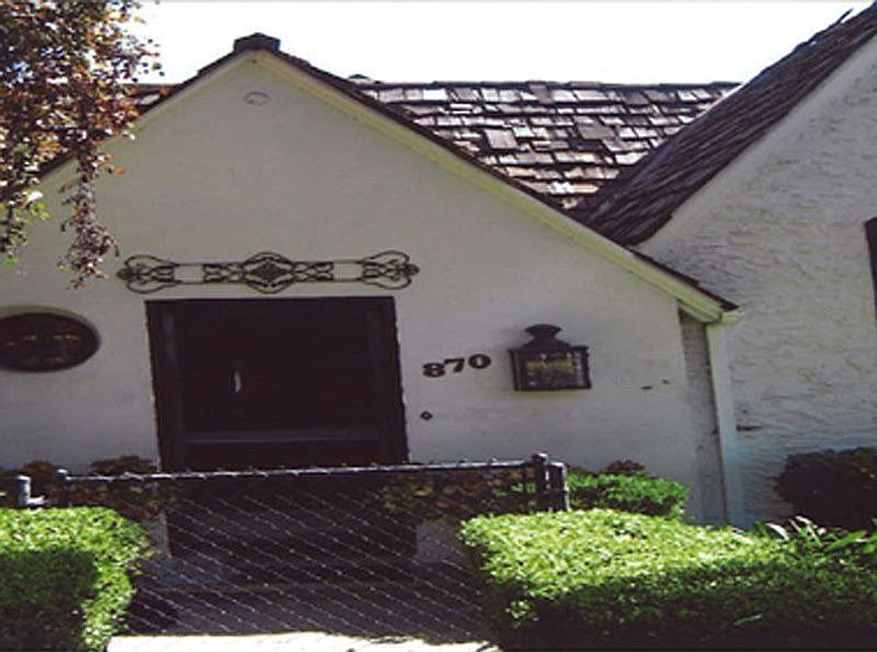 1st image of 870 N Doheny Dr