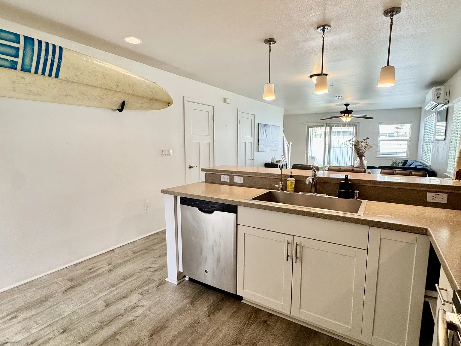 801 Kakala Street #906 (Van Duser) - 1 — Photo 3