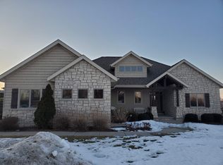 N3644 Vine Rd, Freedom, WI 54913